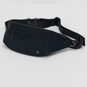Vuori Sling 2.0 Black Belt Bag, Fanny Pack